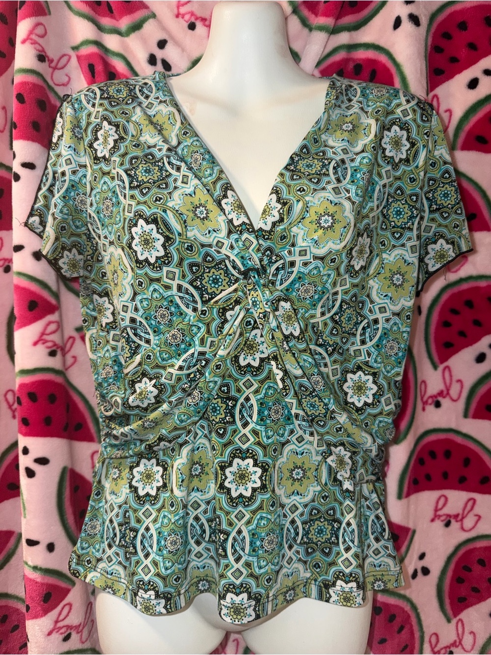 💚 Y2K Surplice Peplum Top with Medallion Print